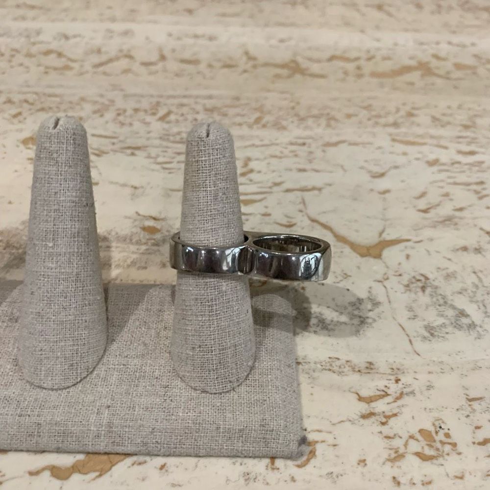 Erica Annenberg two finger ring 6/7 - Picture 5 of 9